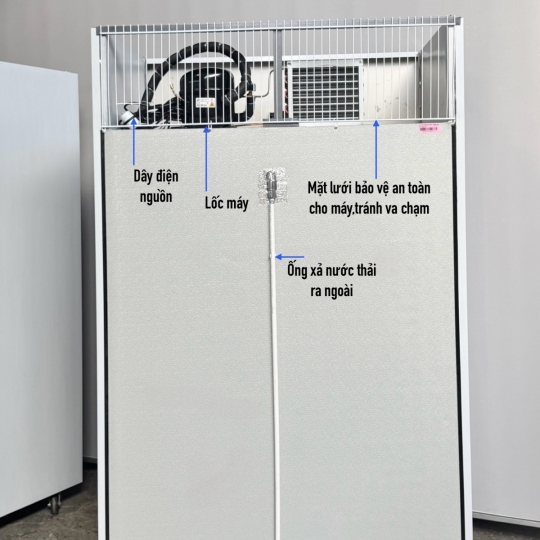 Tủ đông 4 cánh inox quạt lạnh SLLDZ4-820LD