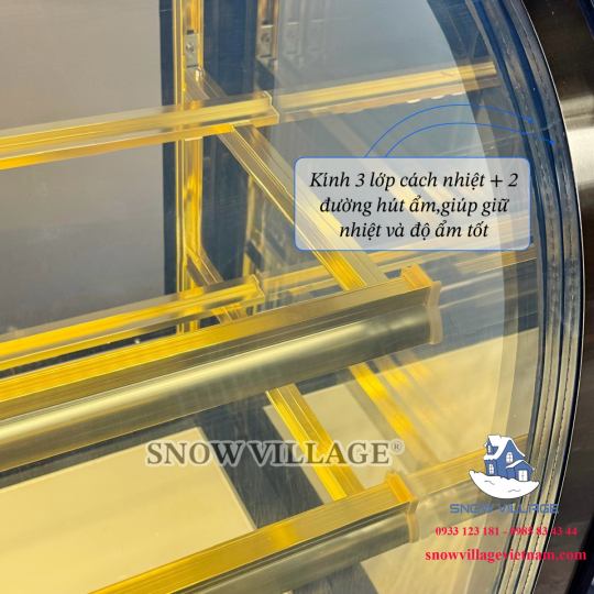 Tủ bánh kem kính cong 1.8m 3 tầng